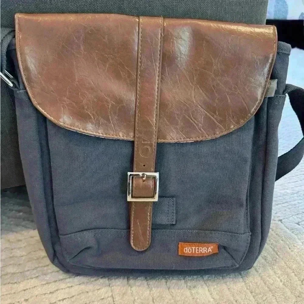 Doterra crossbody messenger crossbody bag